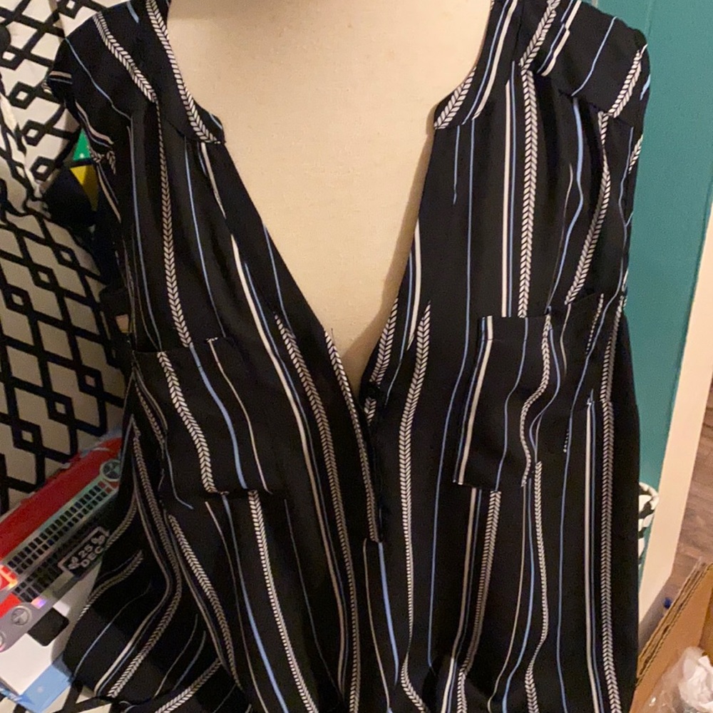 Sleeveless blouse